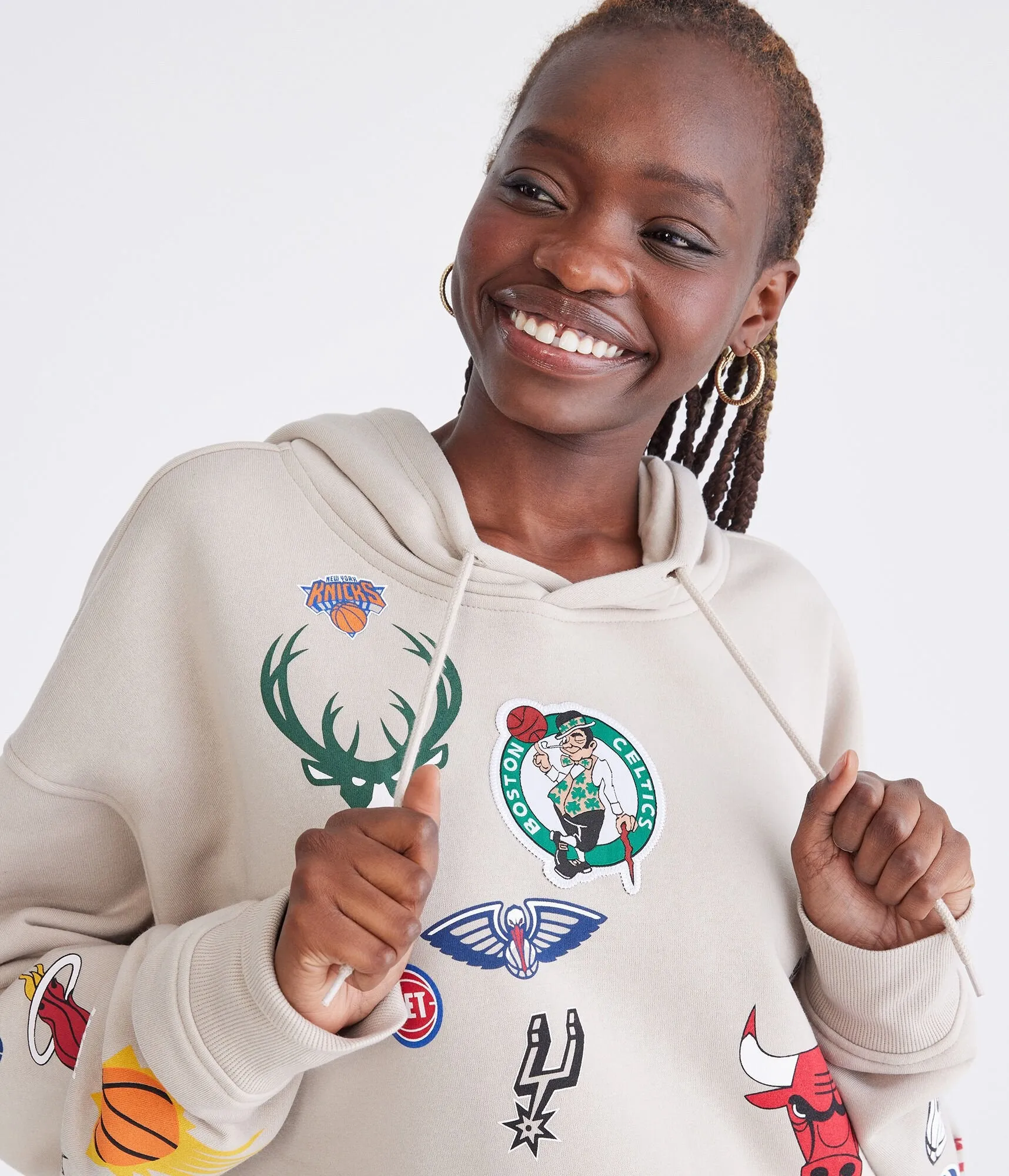 Aeropostale Nba Team Logos Pullover Hoodie