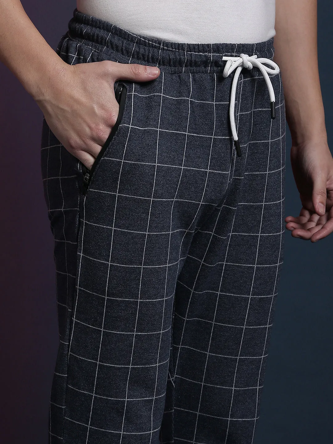 Campus Sutra Men Stylish Striped Joggers
