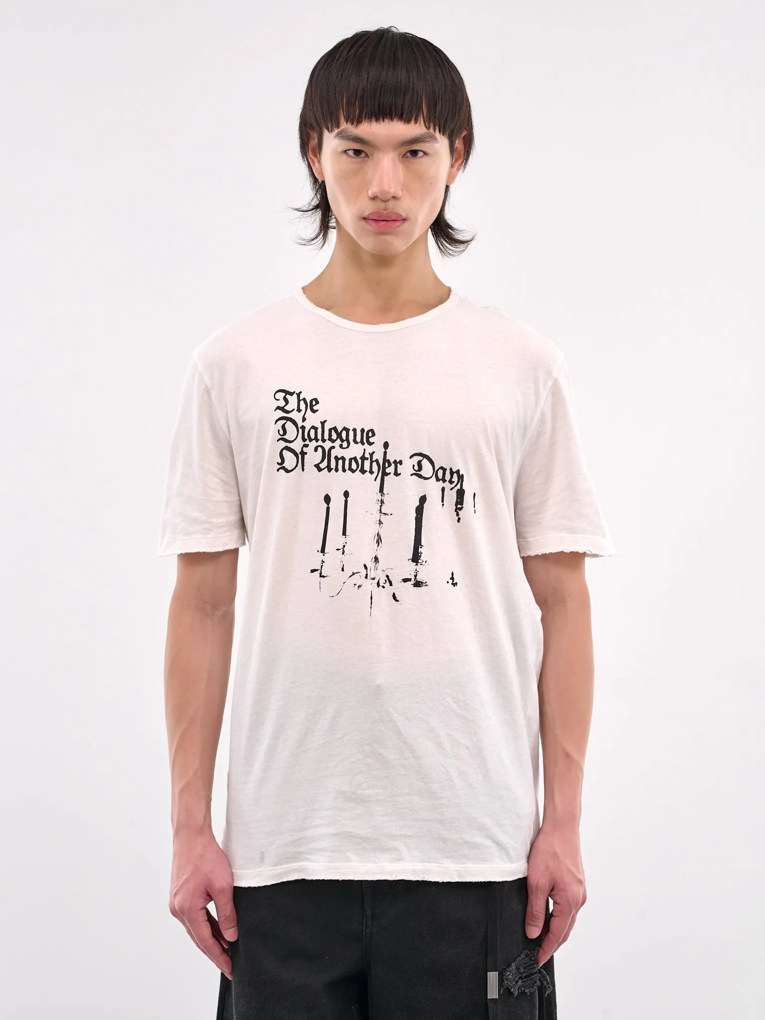 Distressed Graphic Tee (B0012877-FA637-IVORY)