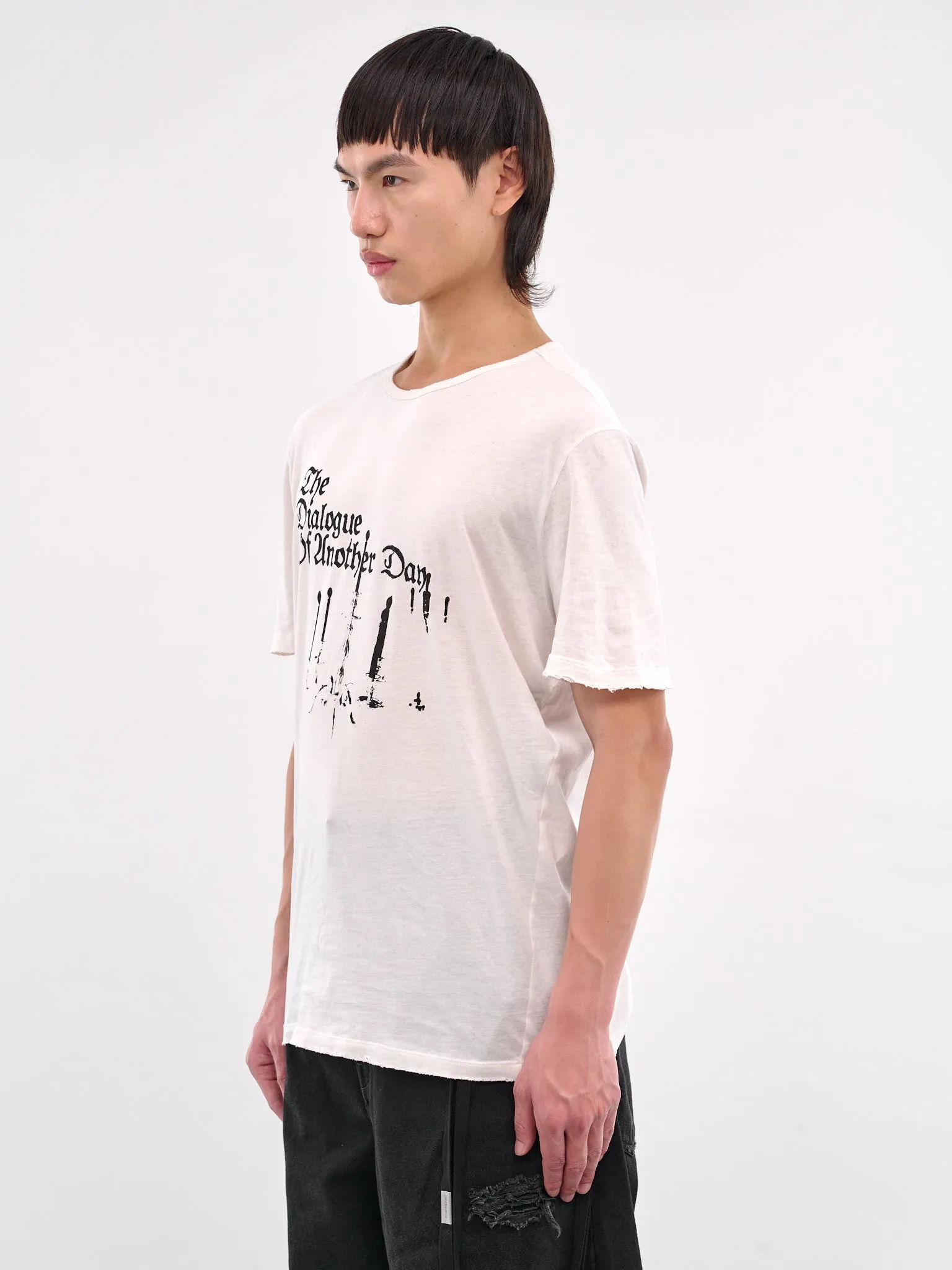 Distressed Graphic Tee (B0012877-FA637-IVORY)