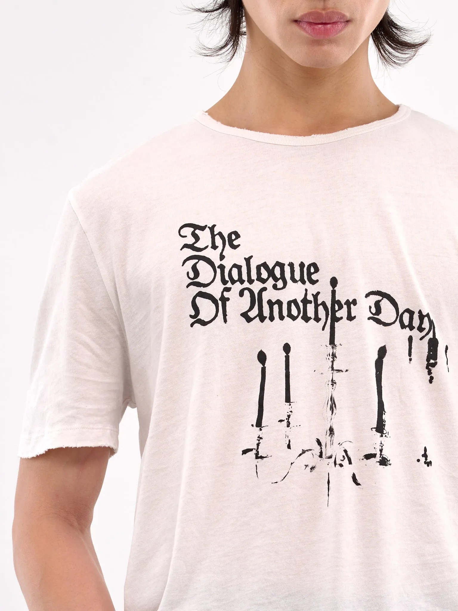Distressed Graphic Tee (B0012877-FA637-IVORY)