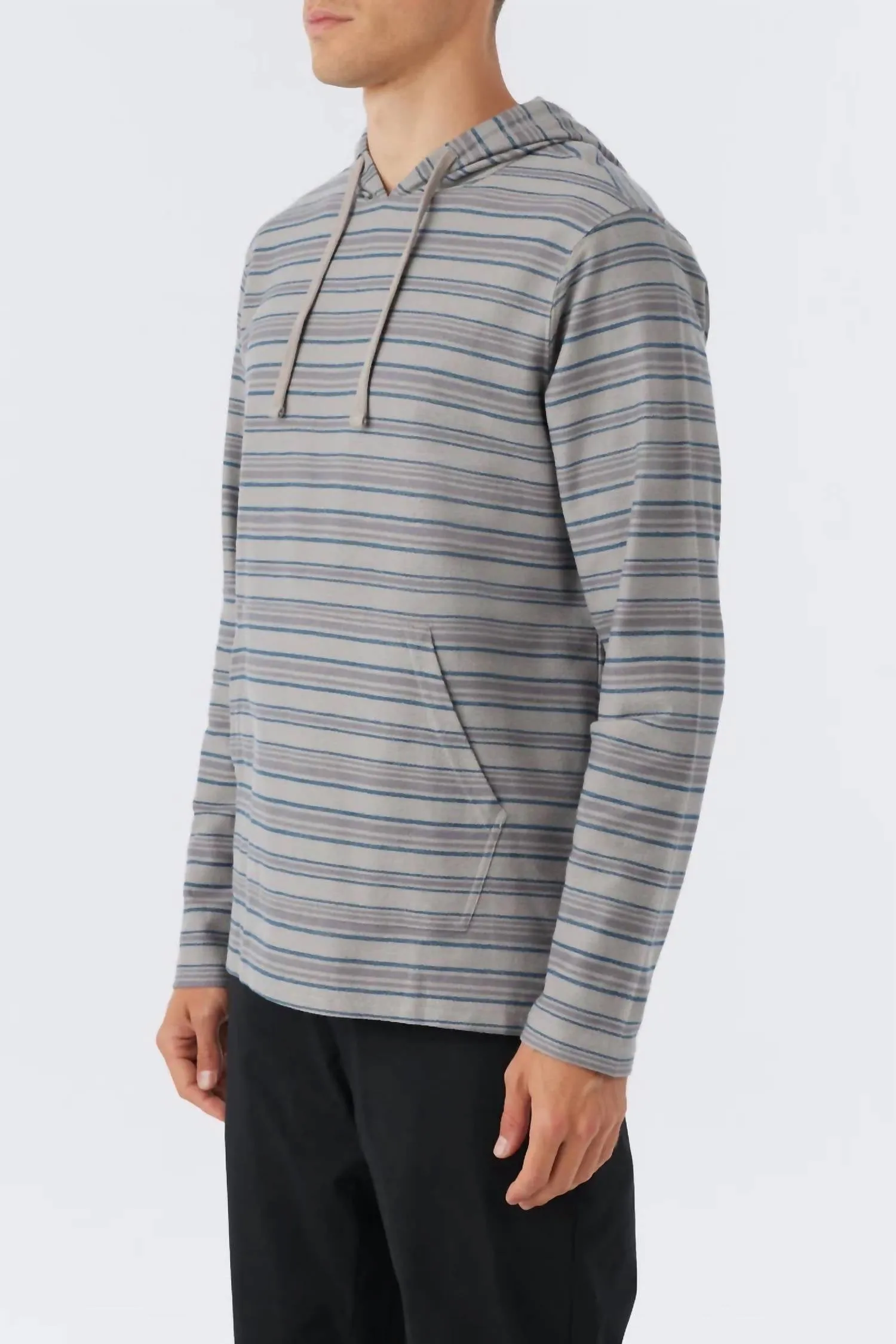 Fairbanks Pullover In Light Grey
