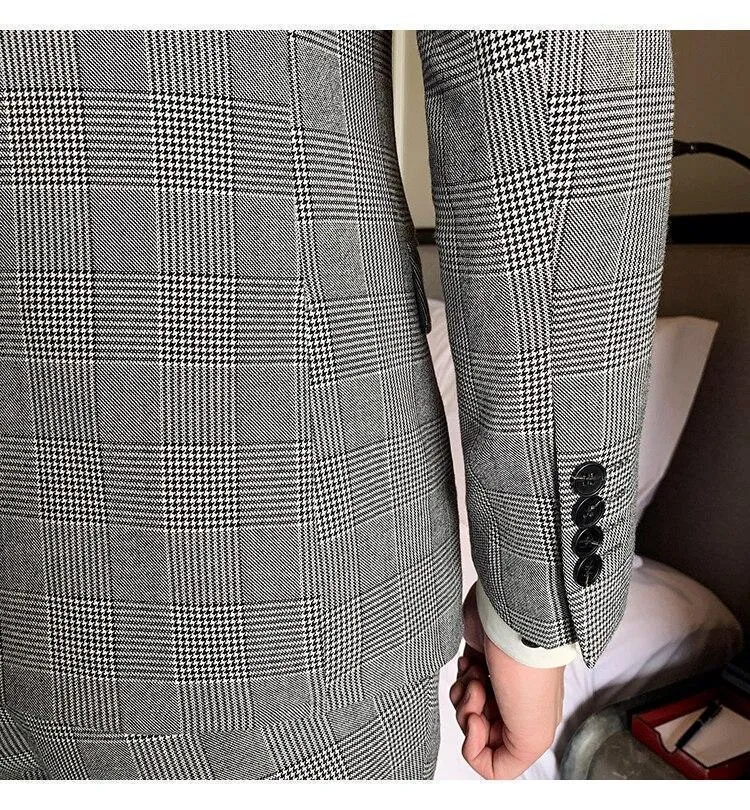 Grey Men's Suit, Plaid Double Breast 3-Piece Suit