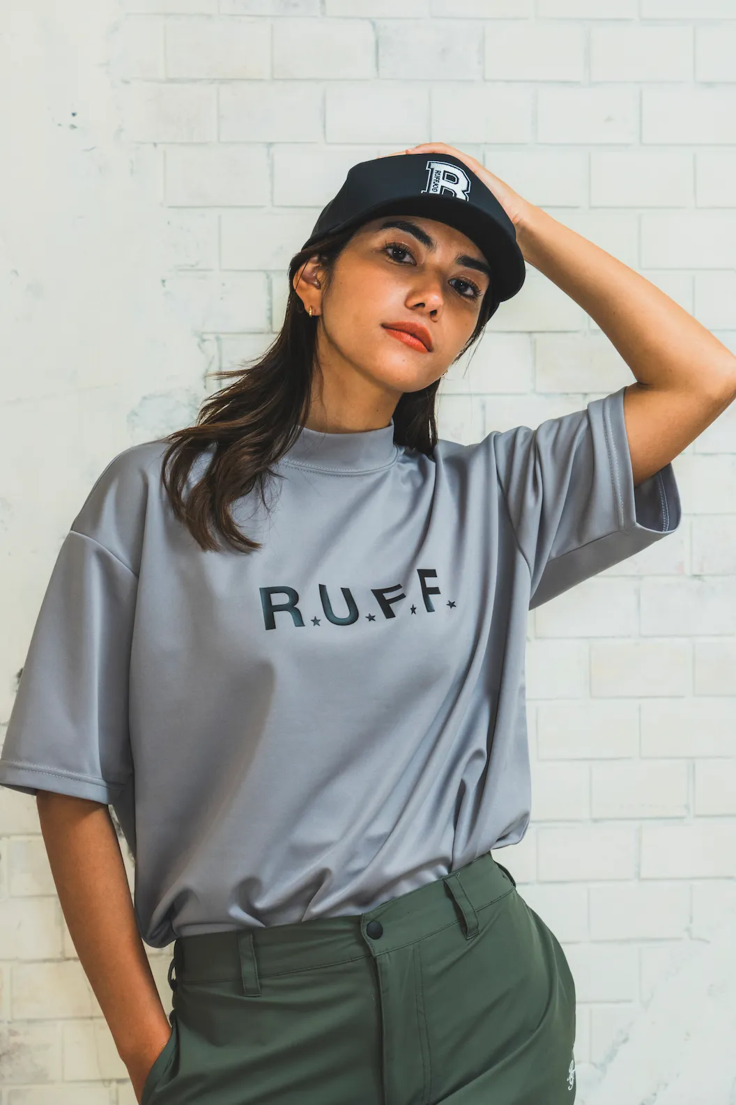 IR RUFF S/S MOCK NECK TEE GREY