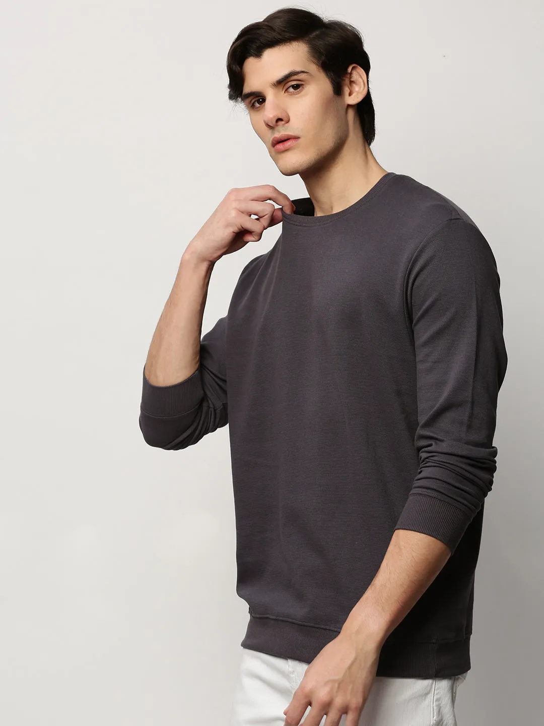 Men Grey Round Neck Long Sleeves Cotton Pullover
