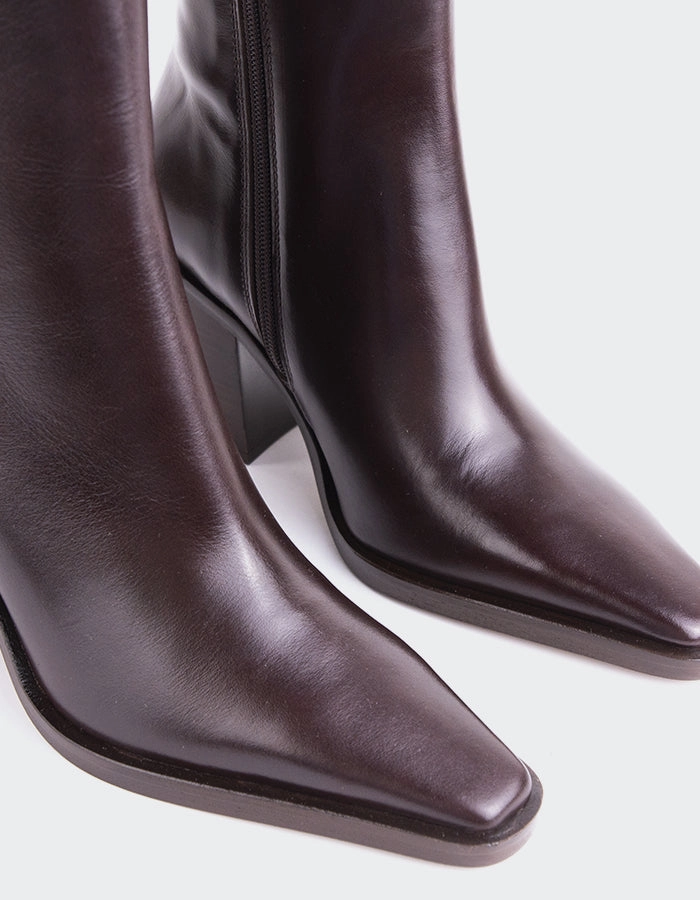 Meraly Dark Brown Leather