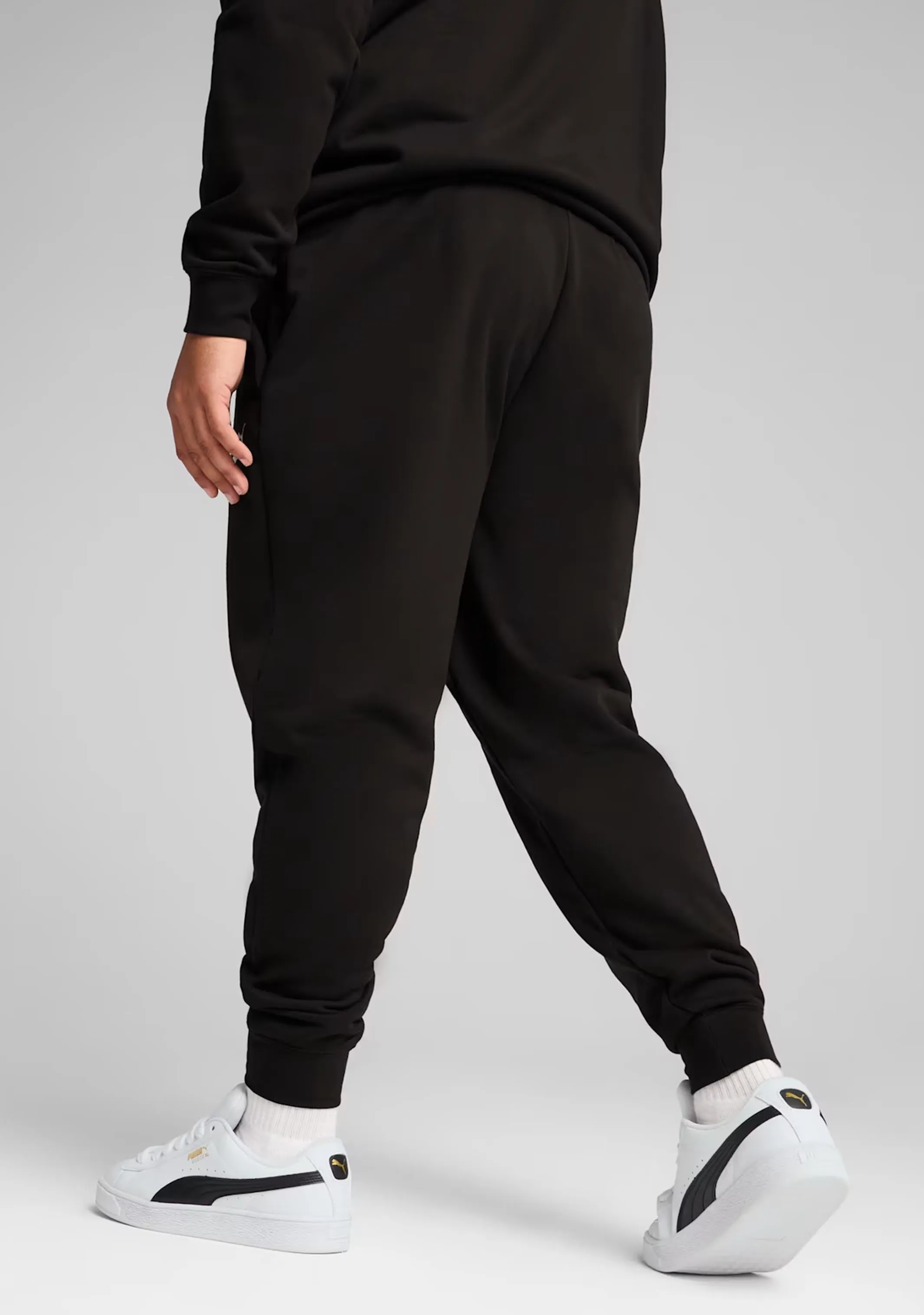Puma Men's ESS Logo CL Sweatpants Black