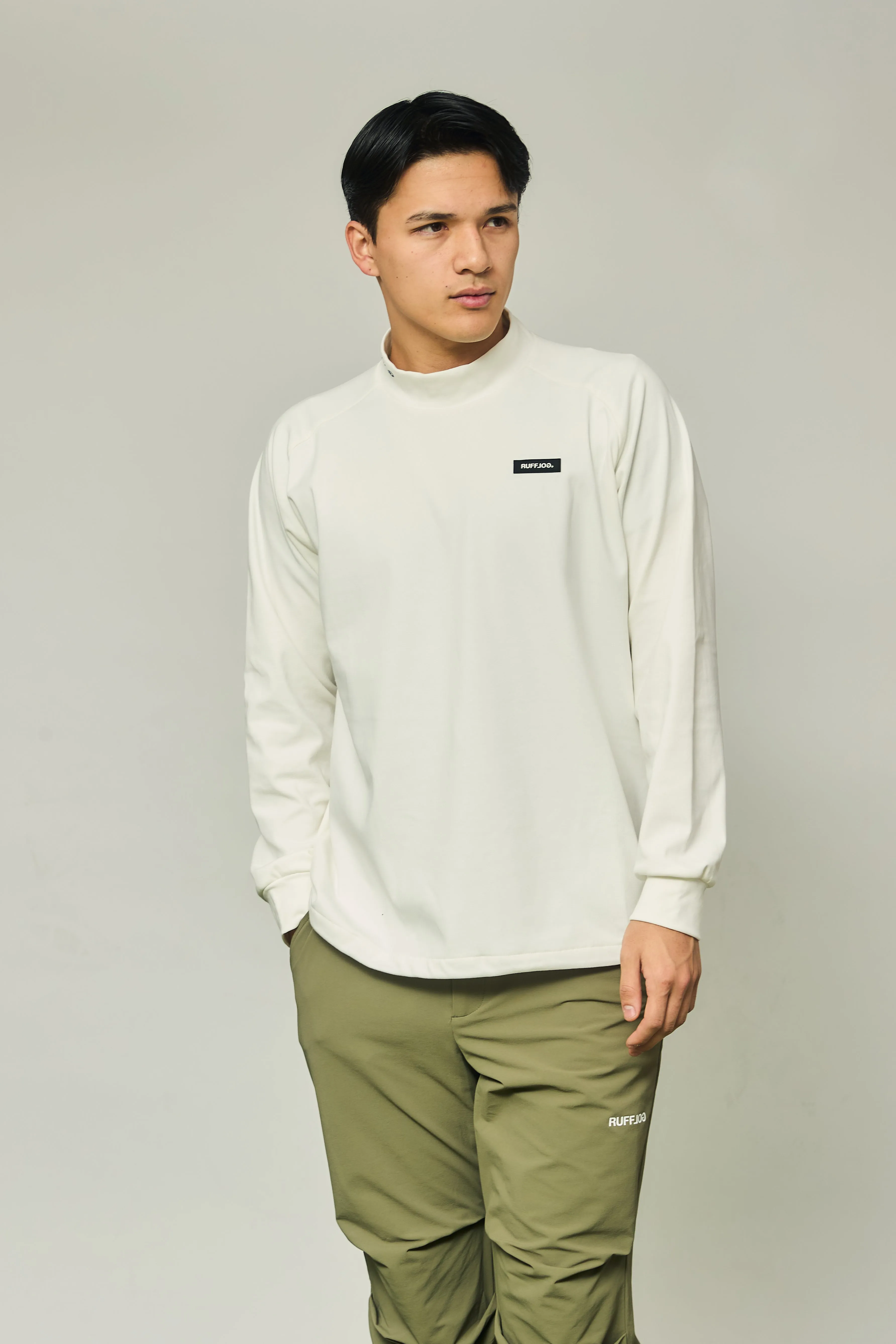 RAGLAN SLEEVE L/S MOCK NECK WHITE