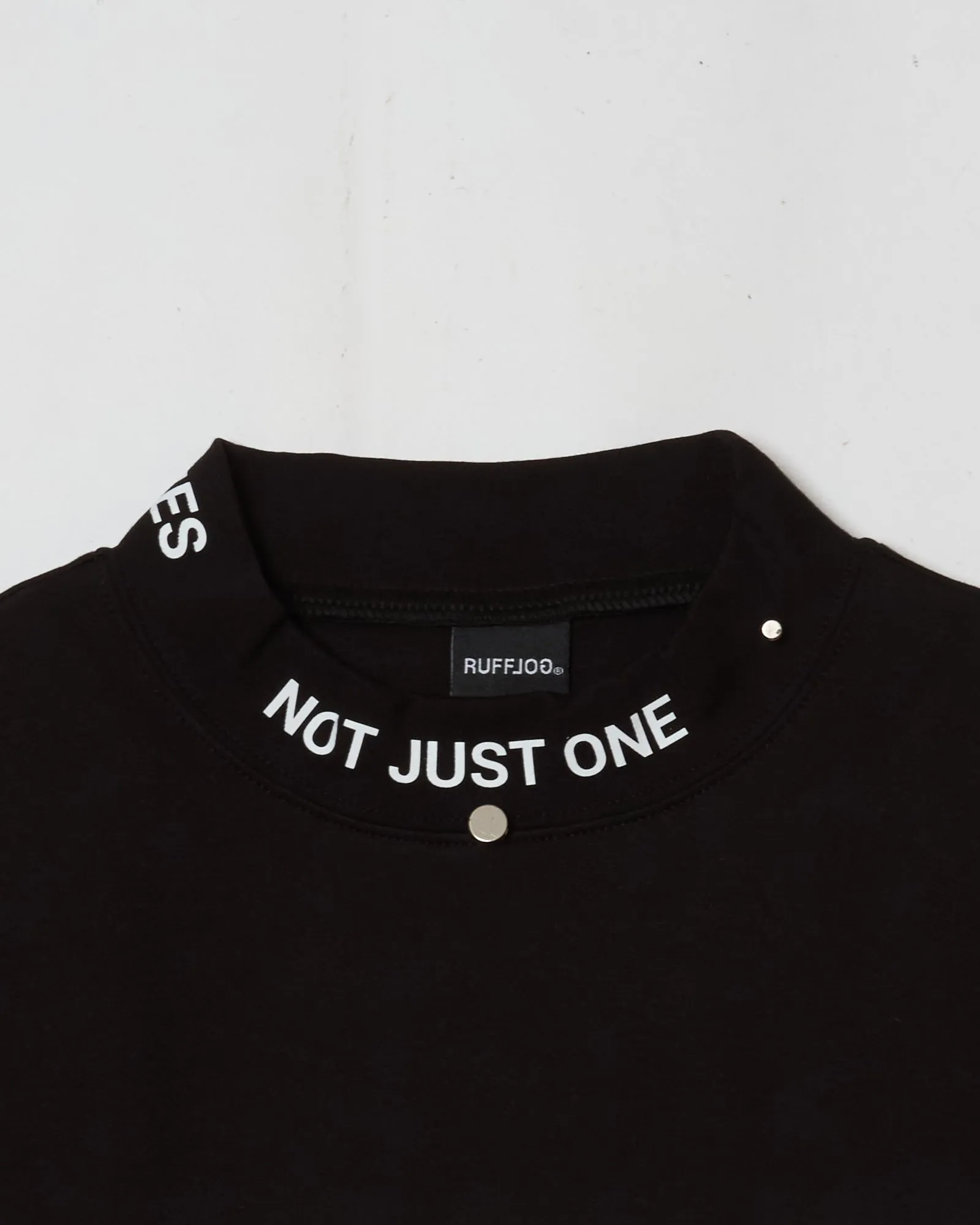 RUFFLOG TECH MOCK TEE BLACK