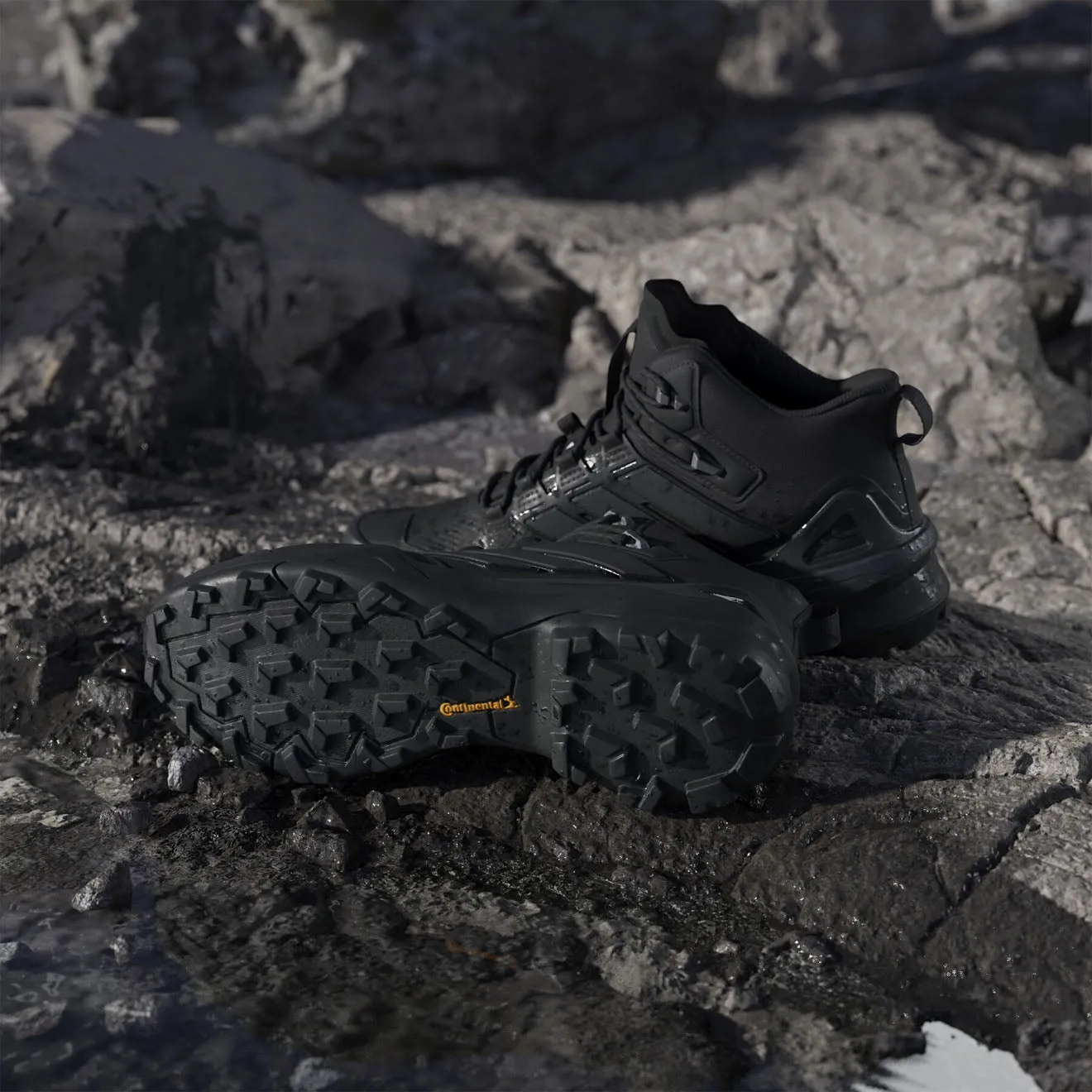 Shoes Adidas Terrex Men Adidas Terrex  Hiking boots Skychaser Mid Black