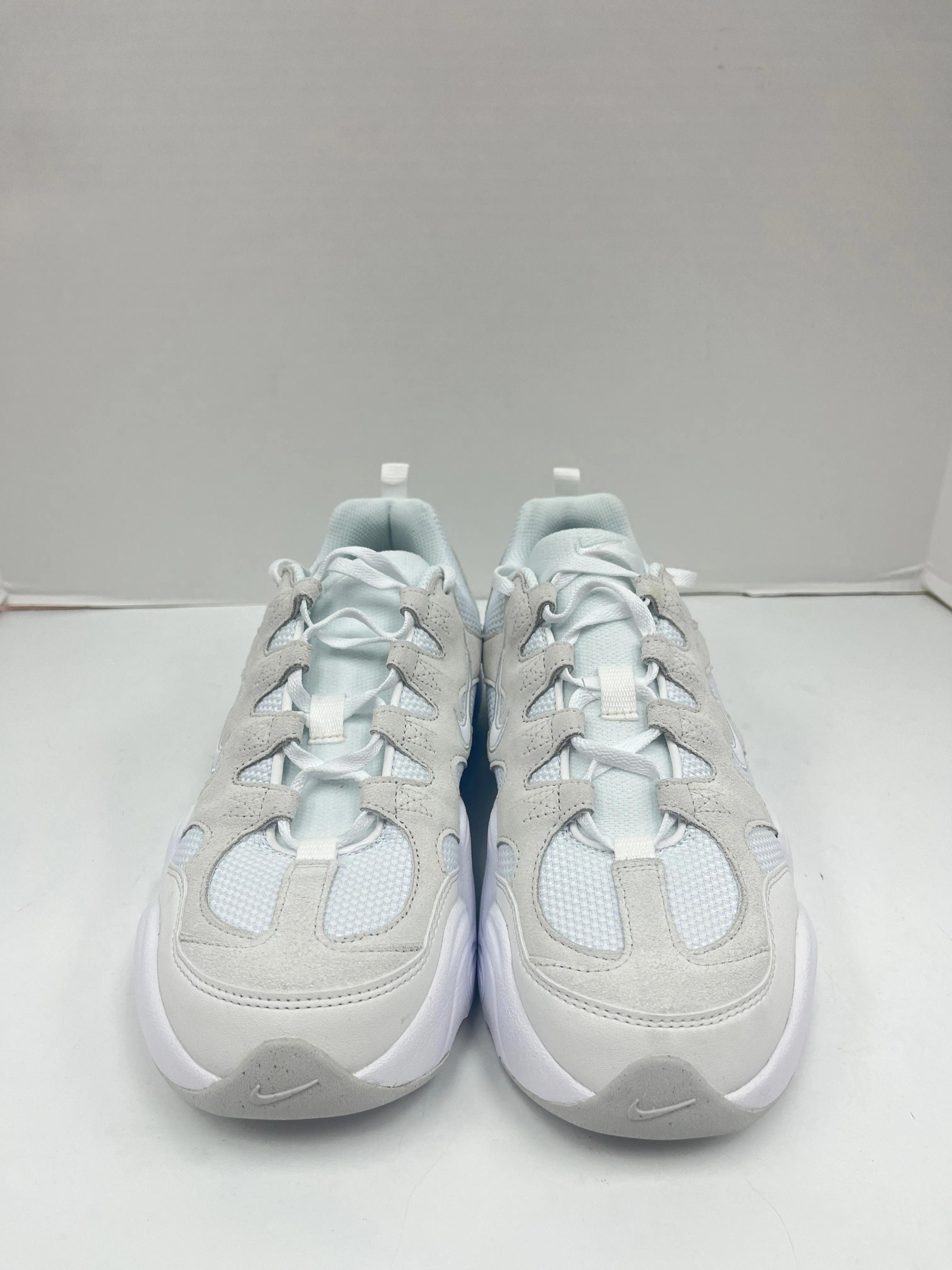 Shoes Athletic By Nike  Size: 9.5 nike