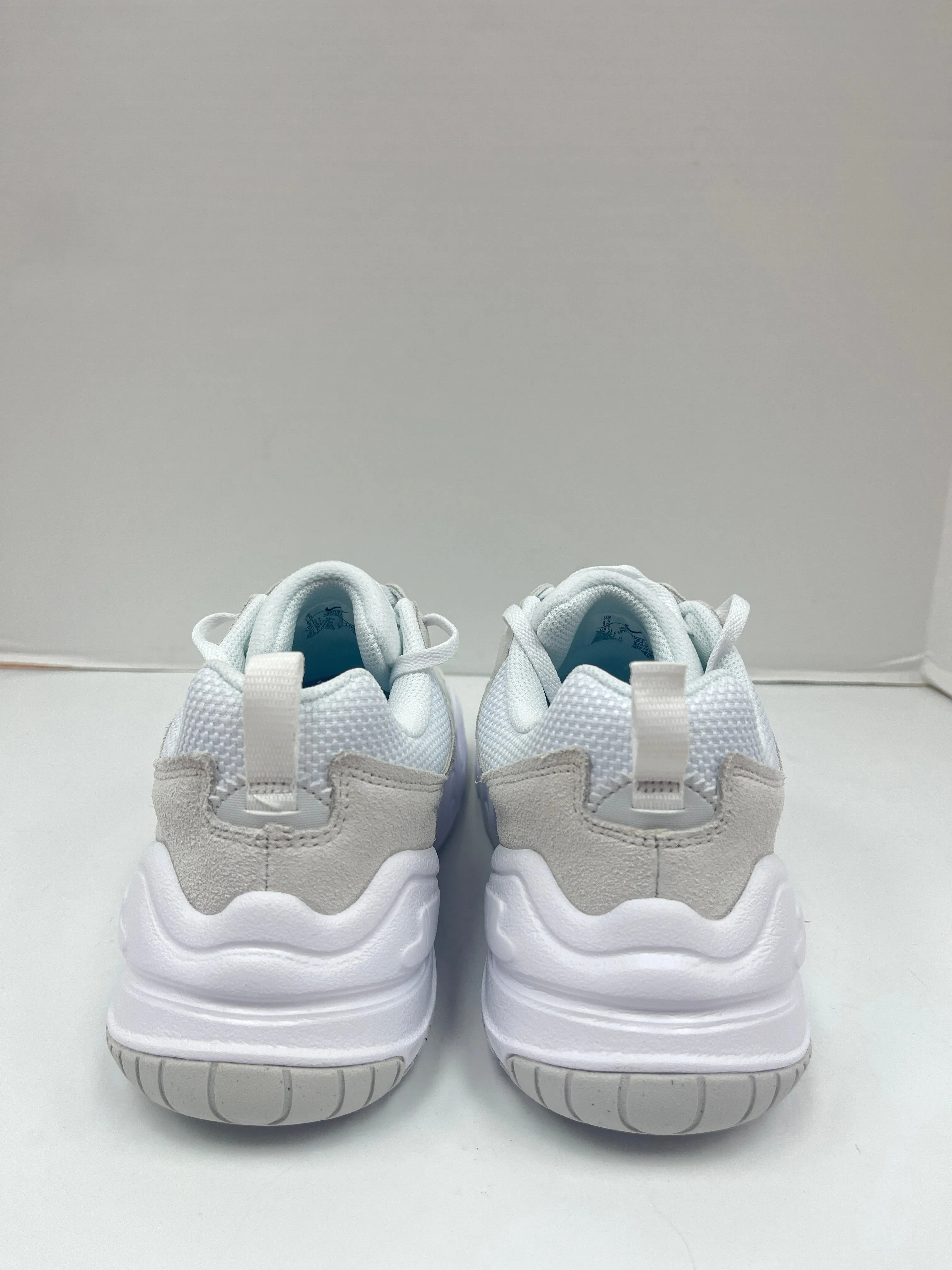Shoes Athletic By Nike  Size: 9.5 nike