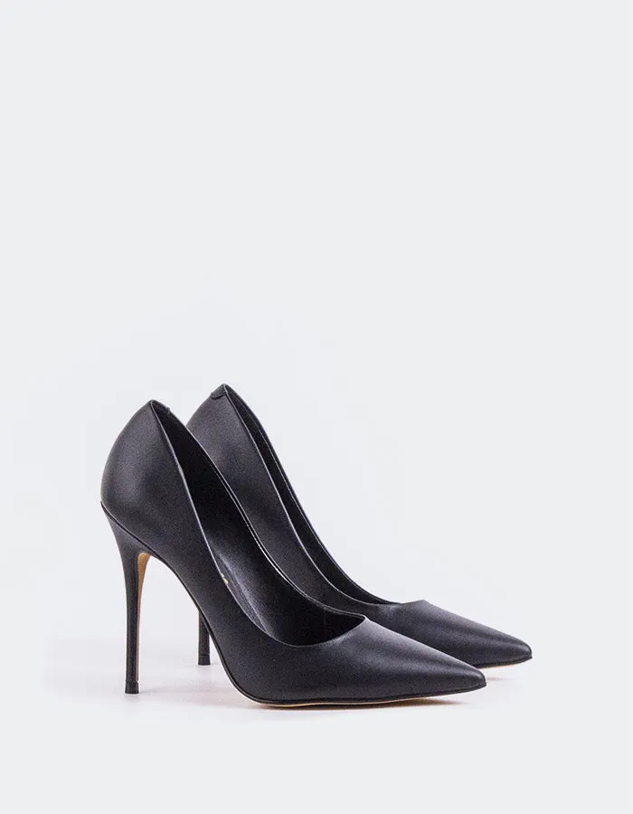 Teeva Black Leather