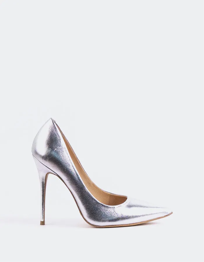 Teeva Silver Leather