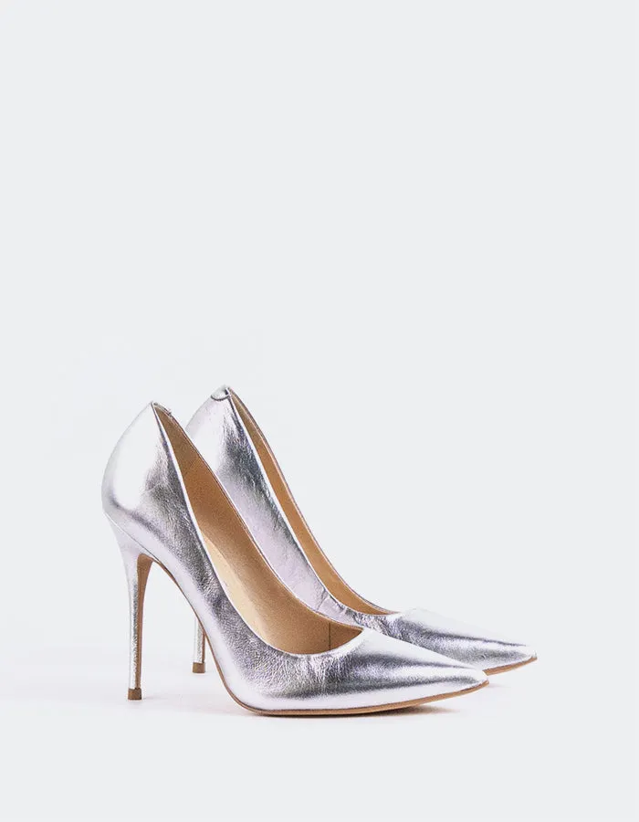 Teeva Silver Leather