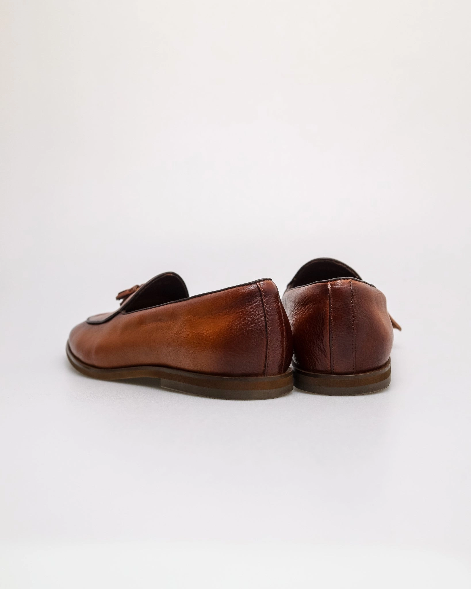 Tomaz HF118 Men's Classic Gradient Tassel Loafers