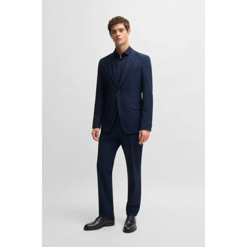 Two-piece suit in performance-stretch seersucker