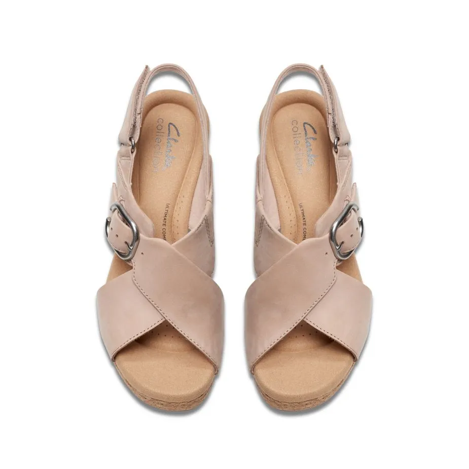 WOMEN'S GISELLE DOVE Shoes_clarks
